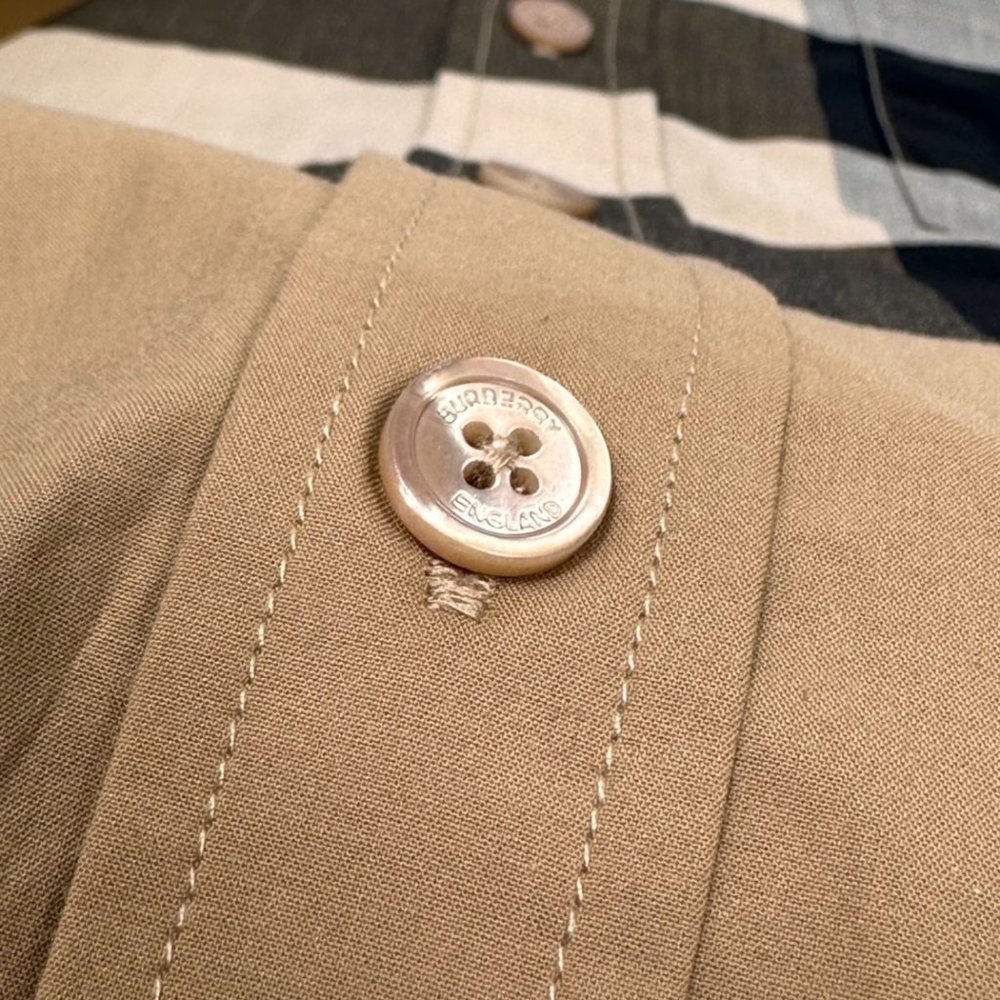 NWT size:M Burberry classic plaid stretch cotton poplin long-sleeved shirt - Picture 9 of 10